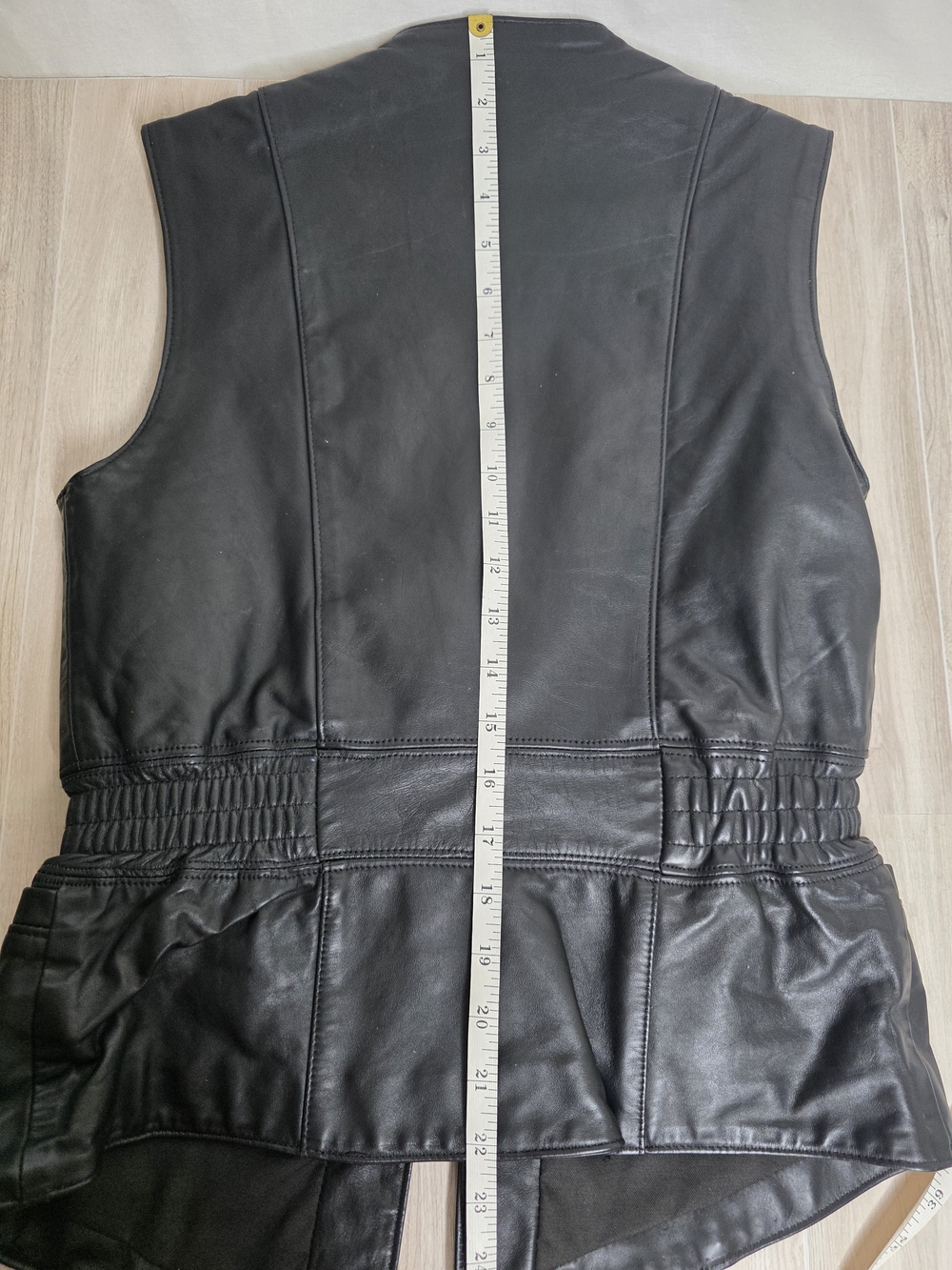 Vintage Harley-Davidson Black Leather Button-Front Vest - Picture 15 of 16